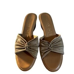 Italian Shoemaker Wedge Sz 9